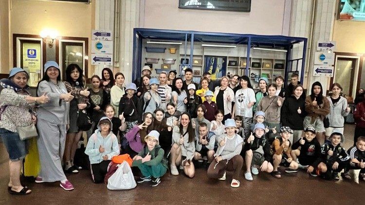 Католики организуют в Италии каникулы для 700 украинских детей