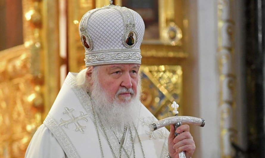 Патриарх Кирилл высек сам себя