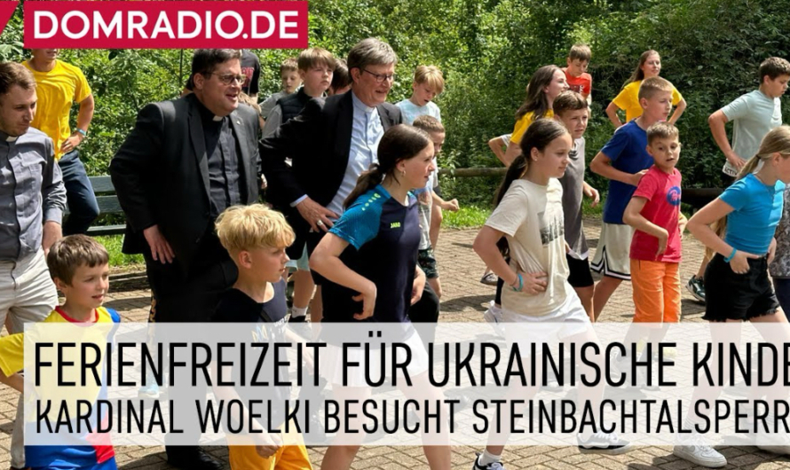 Кёльнский католический архиепископ посетил группу украинских детей, с которыми вместе молился и танцевал