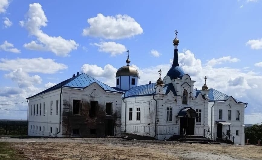 От боев в Курской области пострадал мужской монастырь