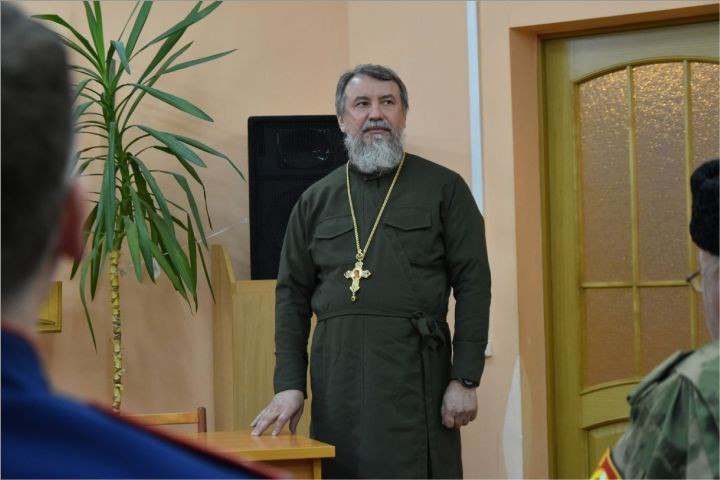 Священник РПЦ: “мягкие” солдаты РФ воюют в Украине против евроремонта и европейского образования