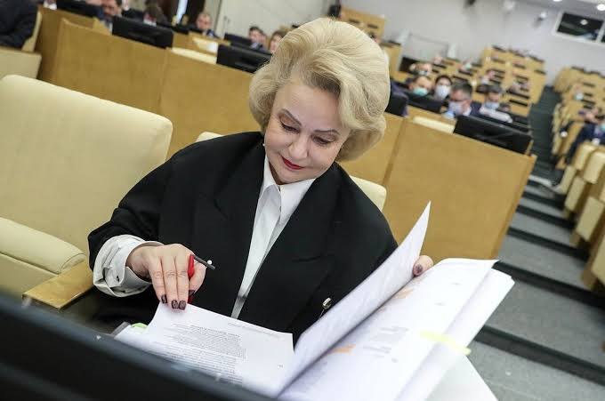 В Госдуме просят РПЦ урезонить Ткачева