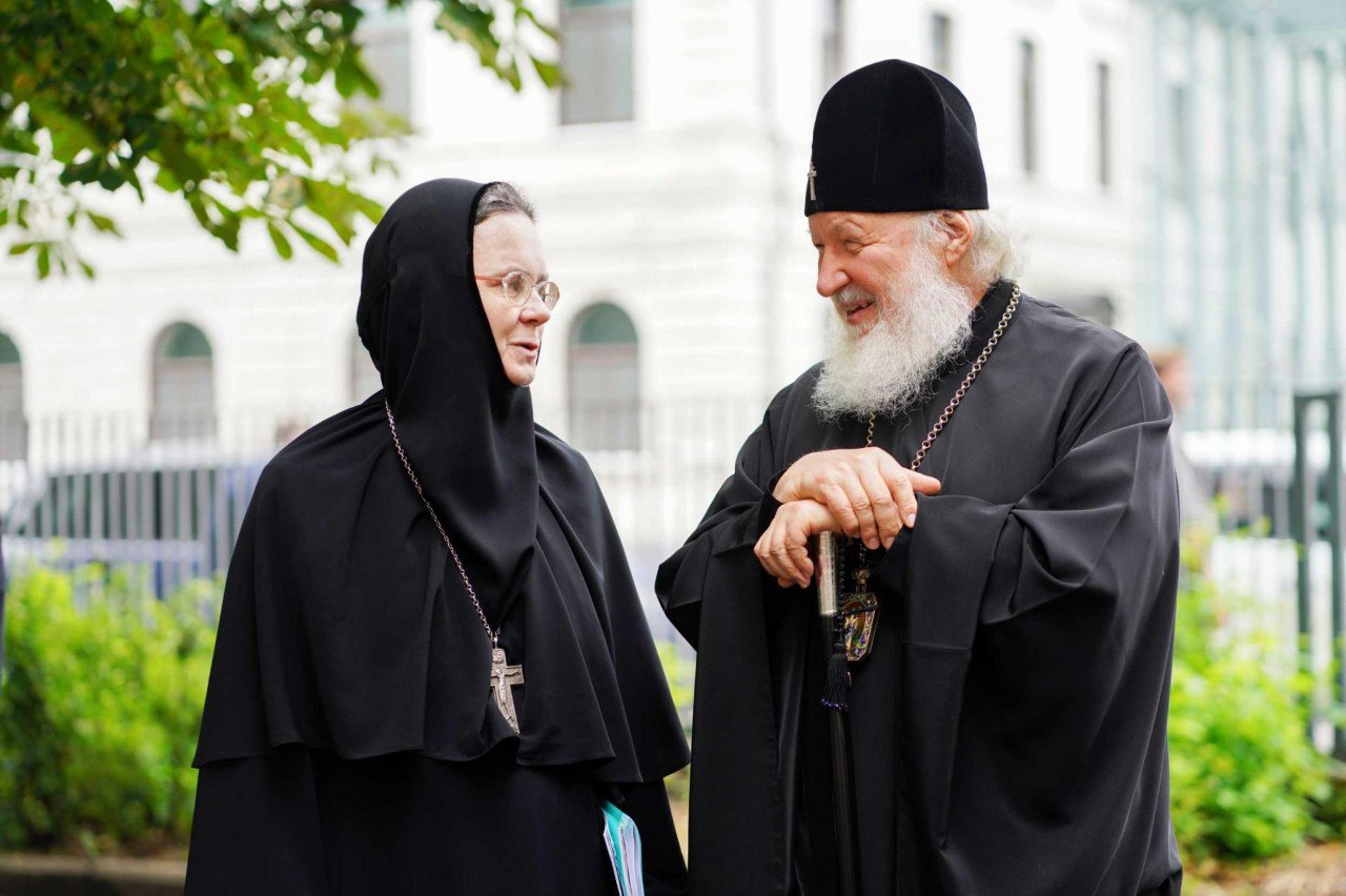Теперь официально: В РПЦ объяснили поддержку законопроекта о внебрачных женах “СВОшников”