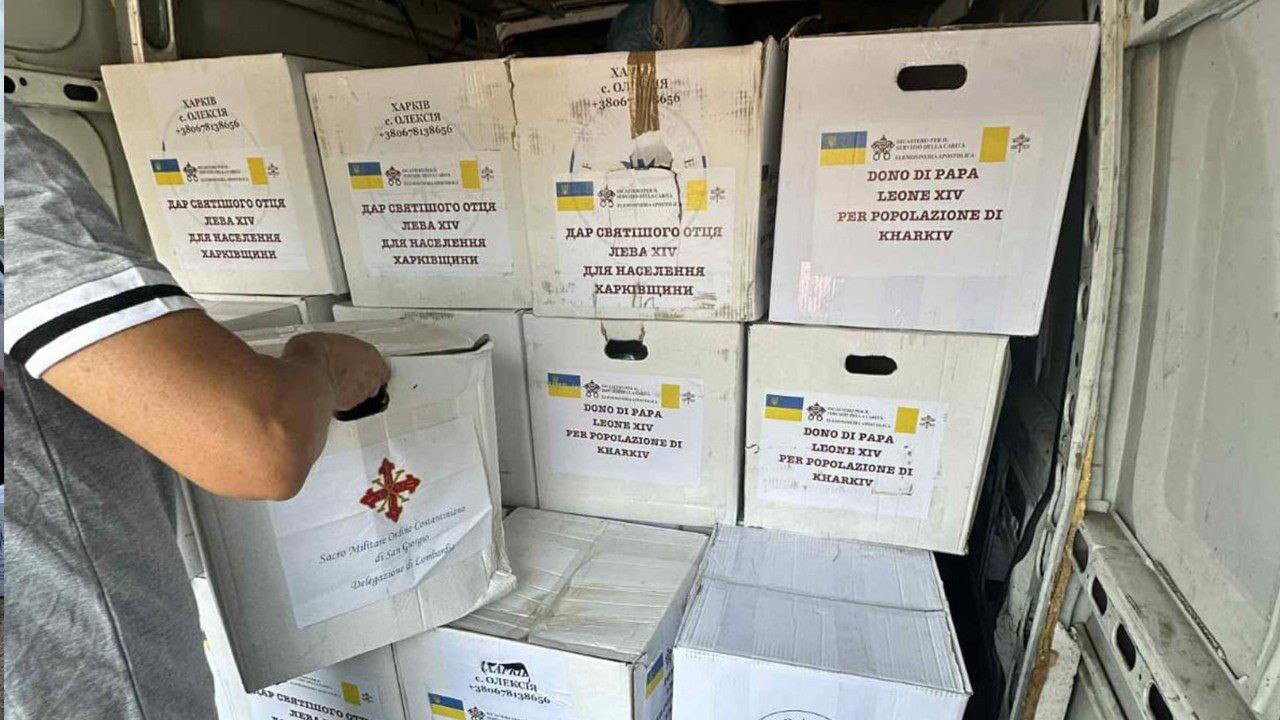 Пострадавшие от России жители Харьковщины получили продукты от Папы Римского