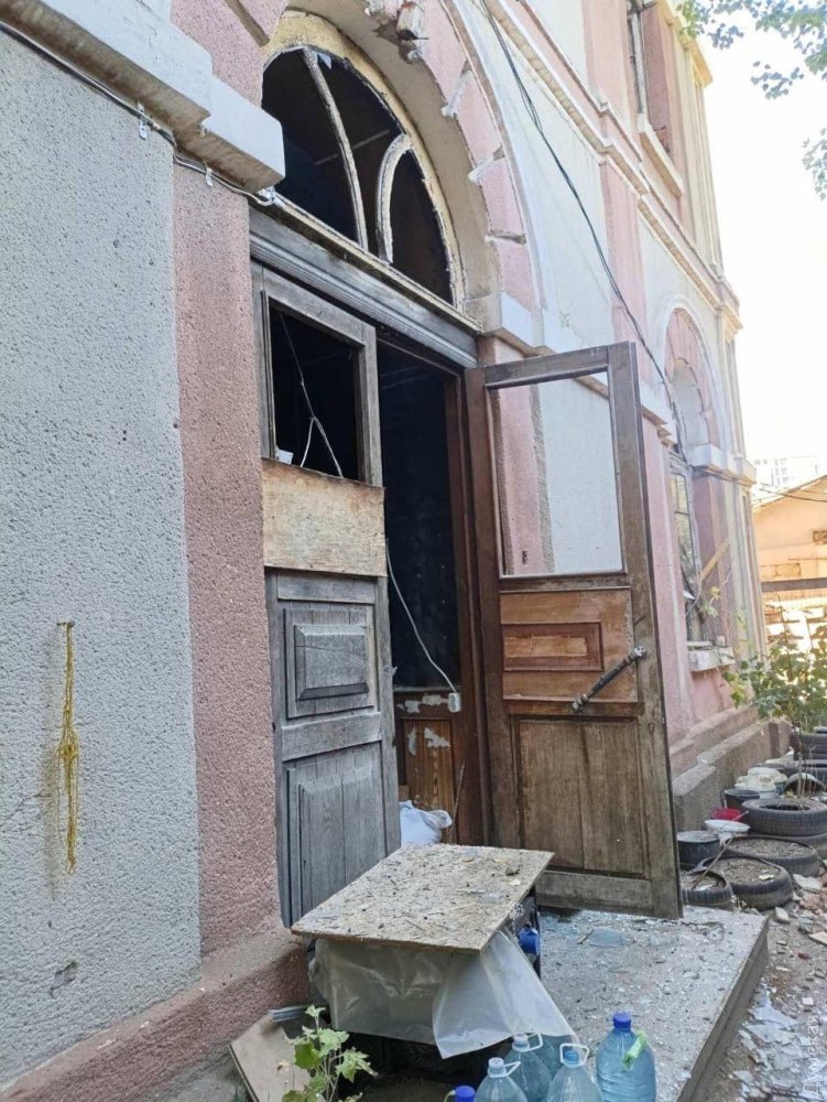 В Одессе от российской атаки повреждена историческая синагога