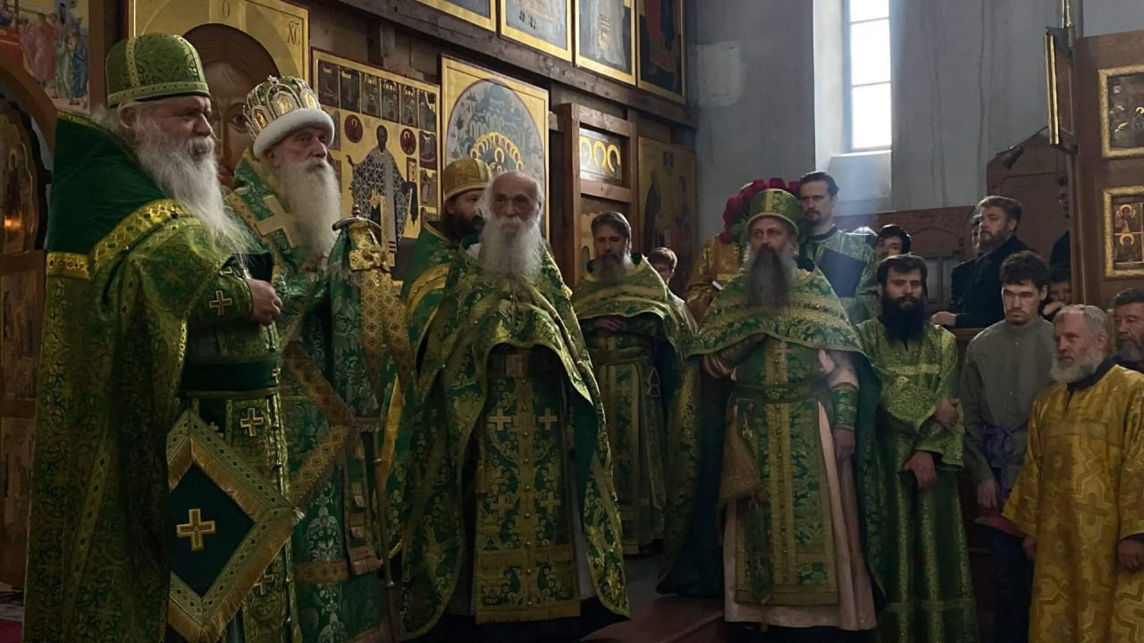 Российский старообрядческий митрополит призвал молиться за победу на войне
