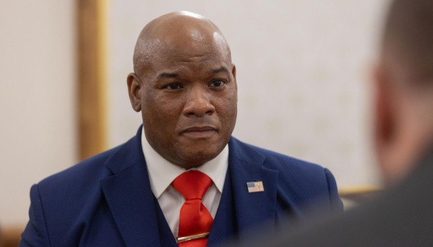 Духовный советник Трампа призывает усилить давление на Путина, если тот не прекратит убивать украинцев