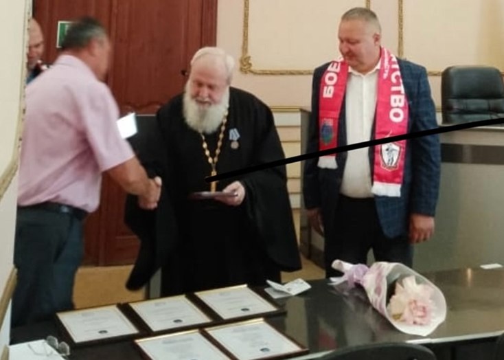 Священника РПЦ наградили медалью имени героя СССР за помощь “СВО”
