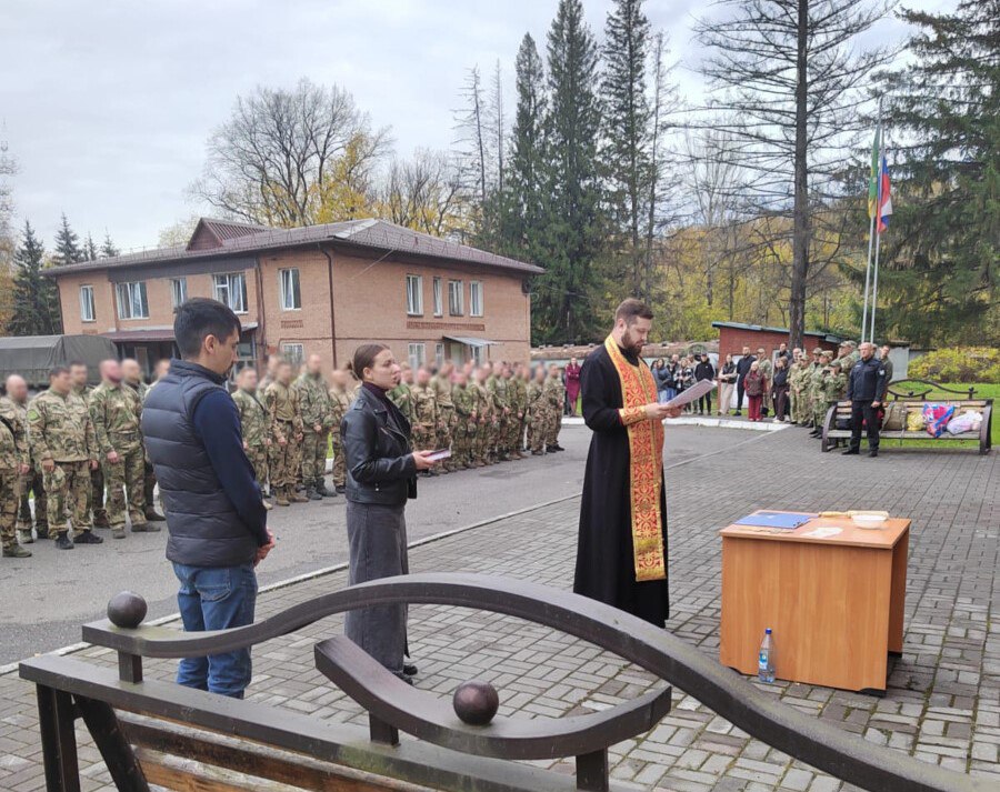 В Новокузнецке священник пожелал Божьей помощи омоновцам, отправляющимся убивать украинцев
