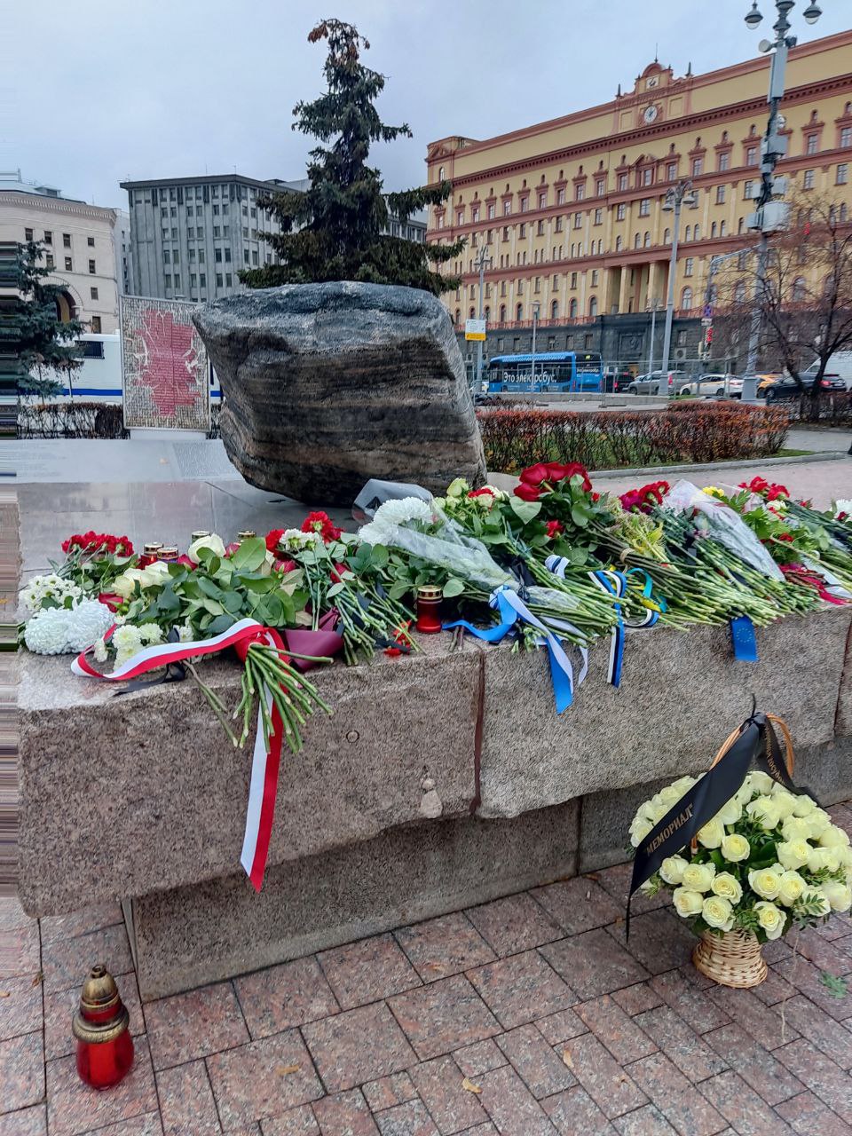 День памяти жертв политических репрессий: «Поём “Вечную память” — и не боимся»