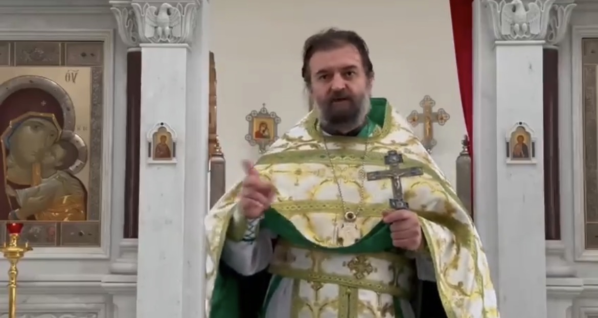 Ткачев похвалил то, что россияне теперь могут ездить не на Мальдивы, а на кладбища в России