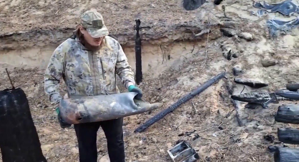 «Из блиндажа — храм»: курганский священник строит походную церковь прямо в зоне «СВО»