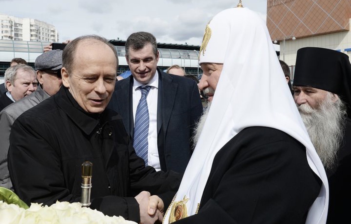 «Нельзя делать из Родины идола». Священники РПЦ — об отношении к войне и деградации церковной системы