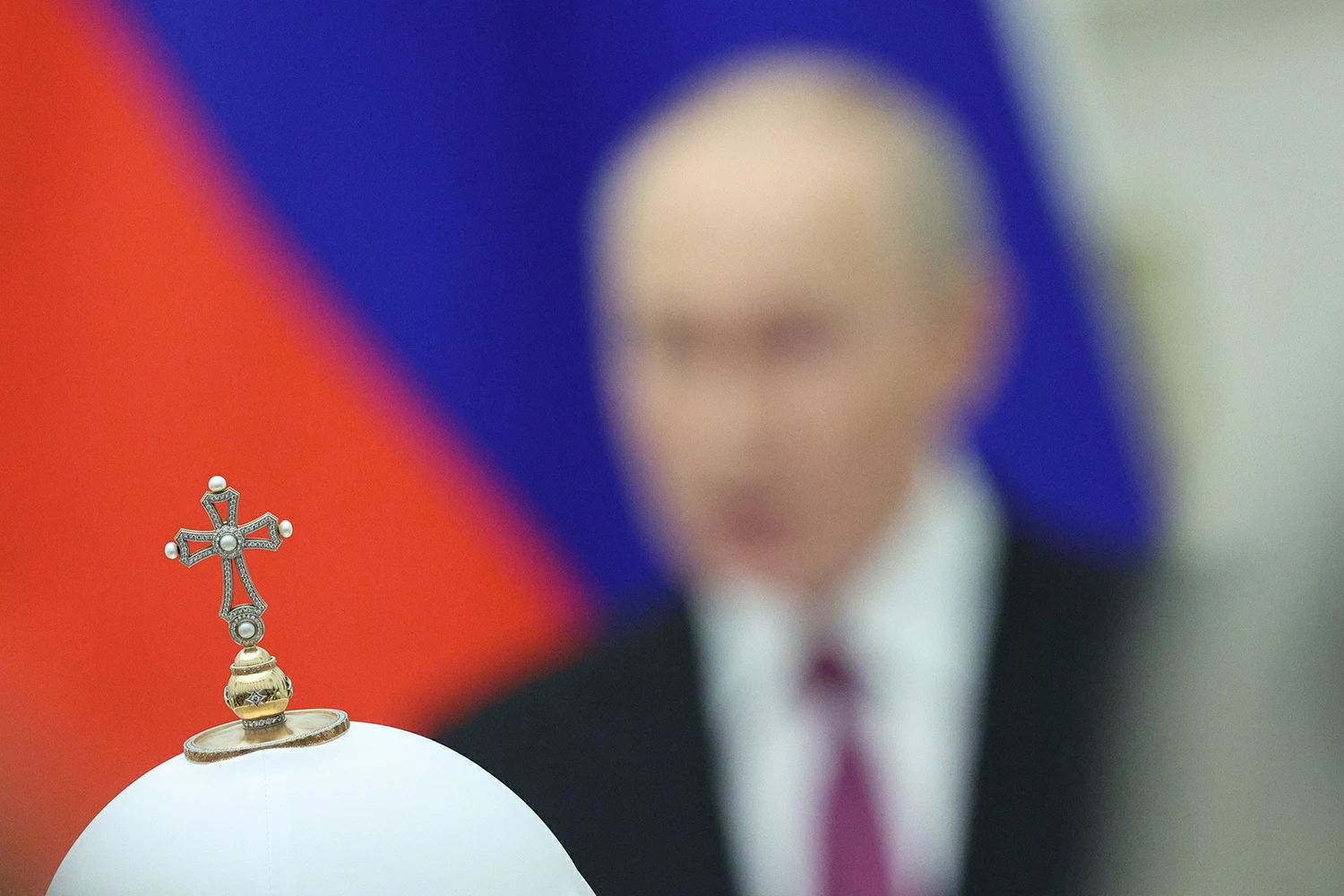 Кому Путин вручил награды за укрепление российской нации