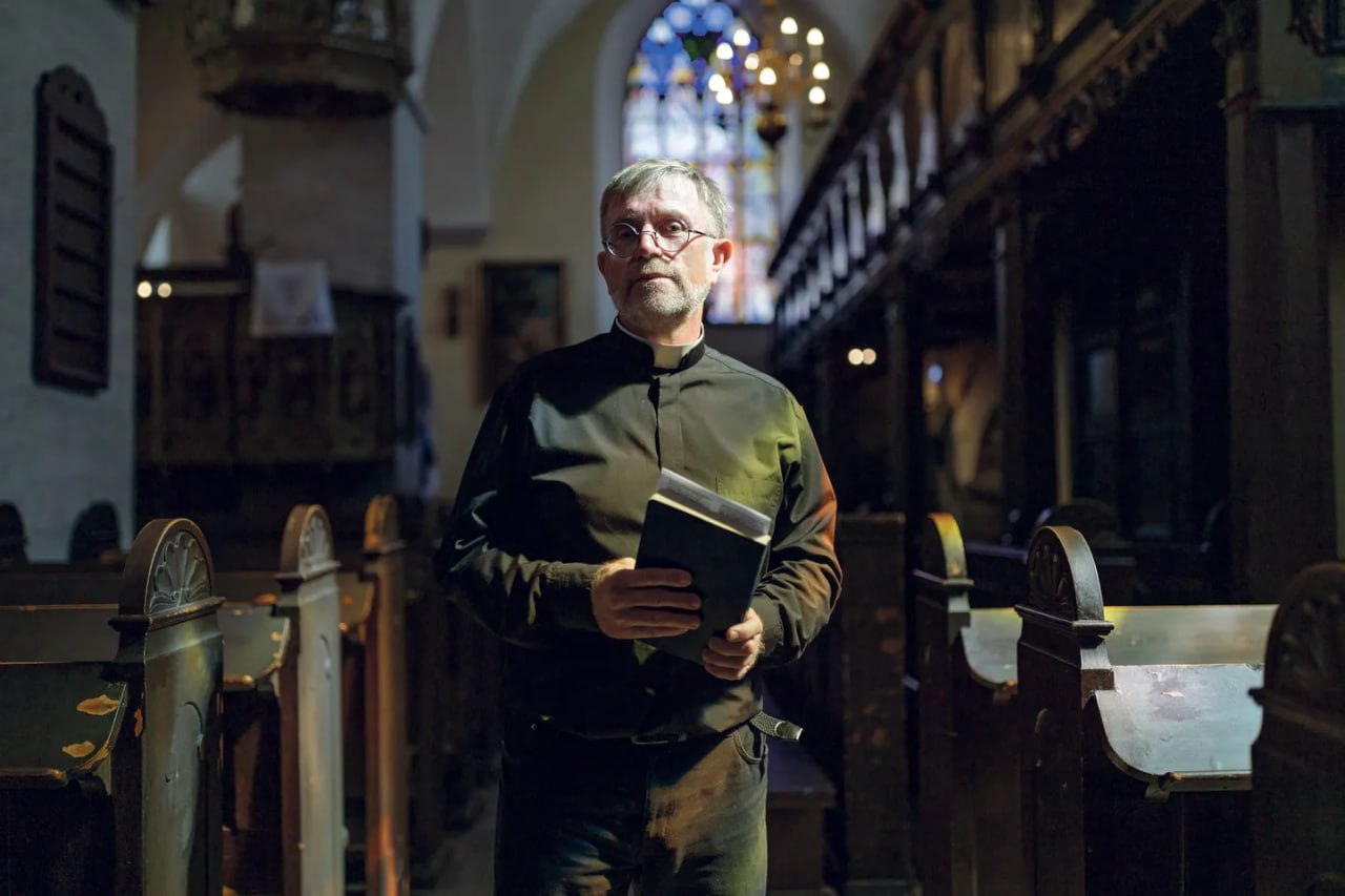 Еще один священнослужитель признан в России «иноагентом»