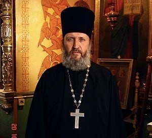 Российская атака ранила священника Днепропетровской епархии УПЦ и его супругу