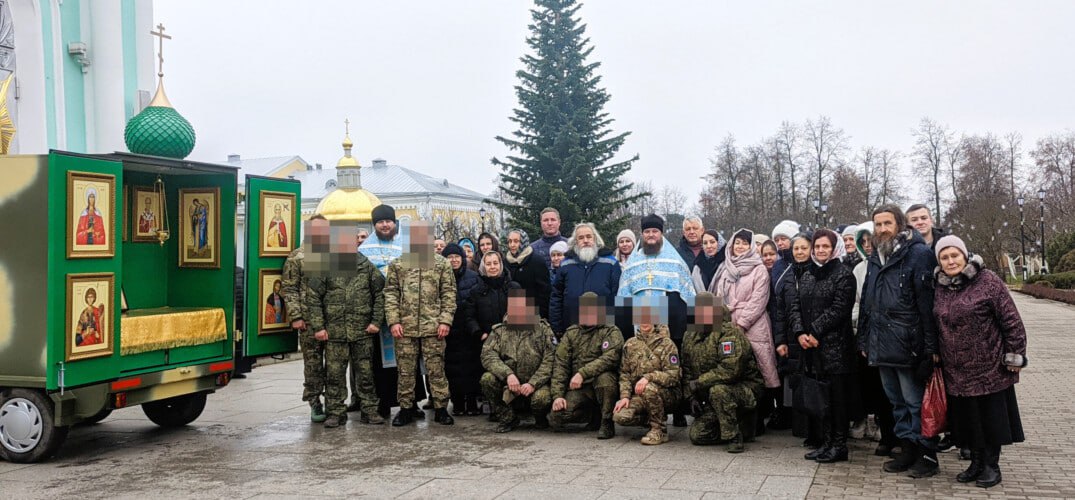 В Дивеевском монастыре освятили «мобильную часовню» для дивизии, участвующей в войне против Украины