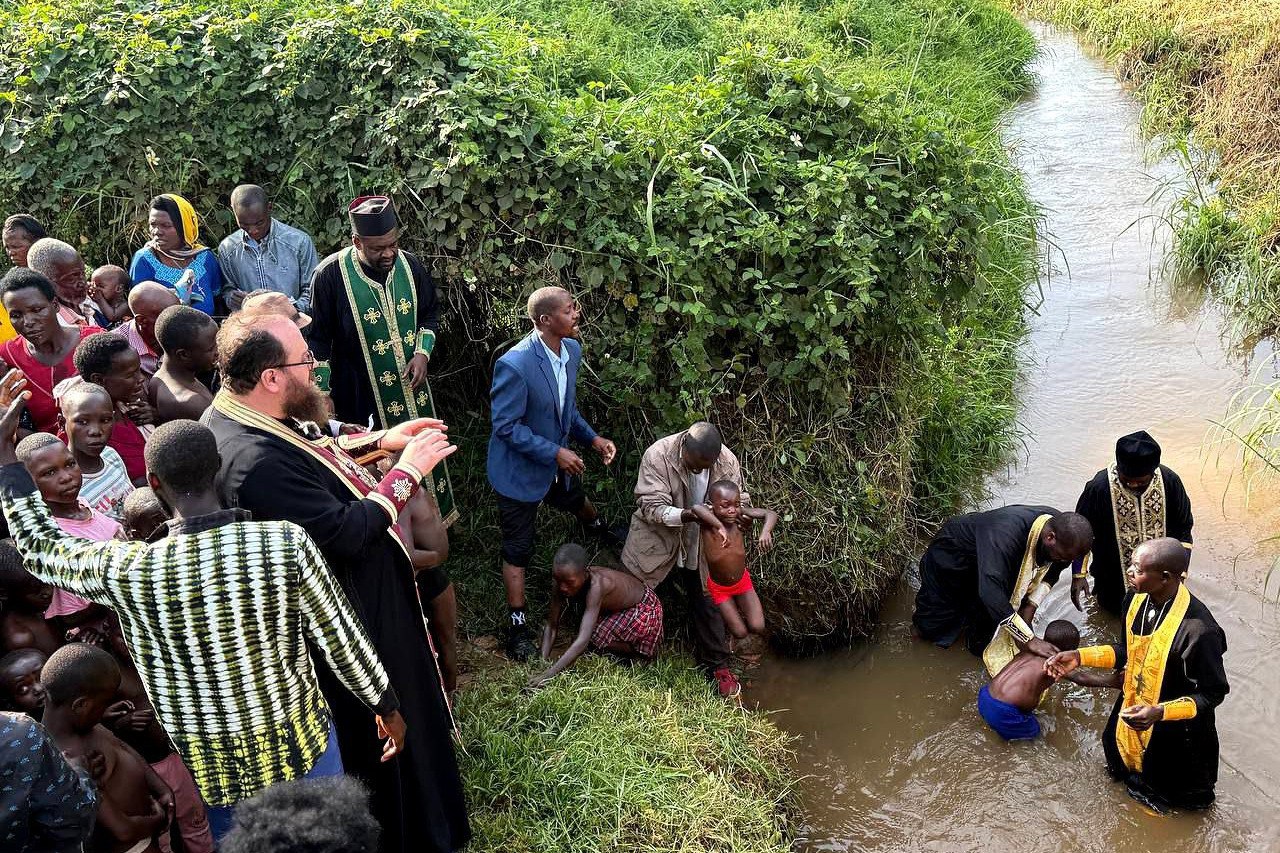 Экзарх РПЦ в Африке: Мы даем деньги африканским священникам, но это не подкуп