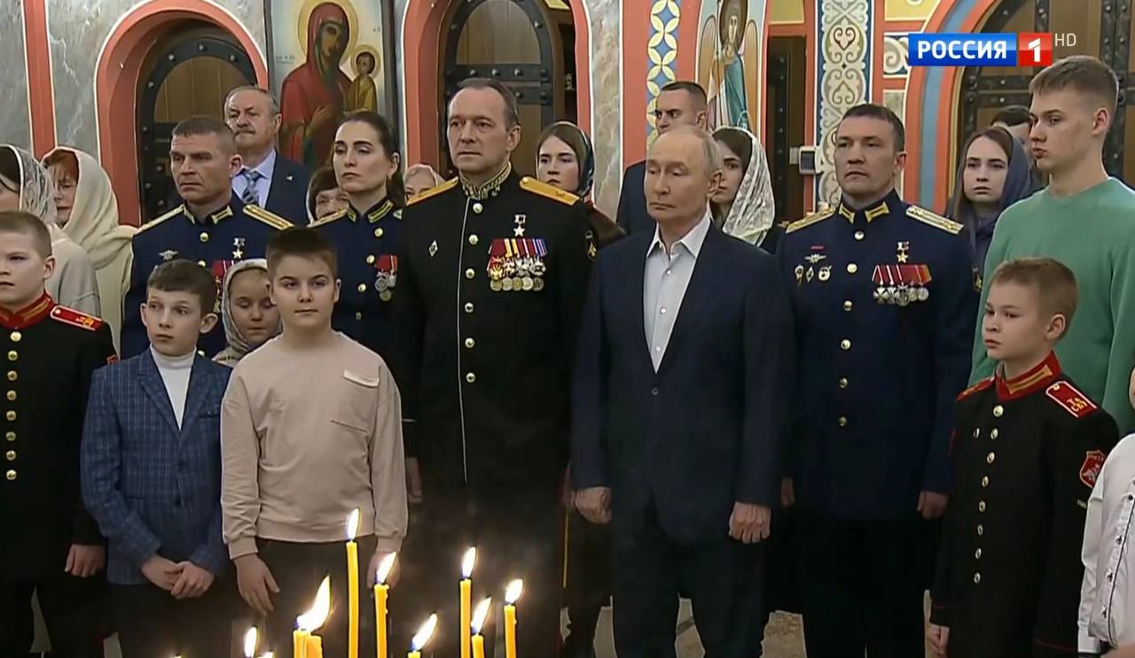 Путин встретил Рождество в кругу военных и сравнил их с Христом