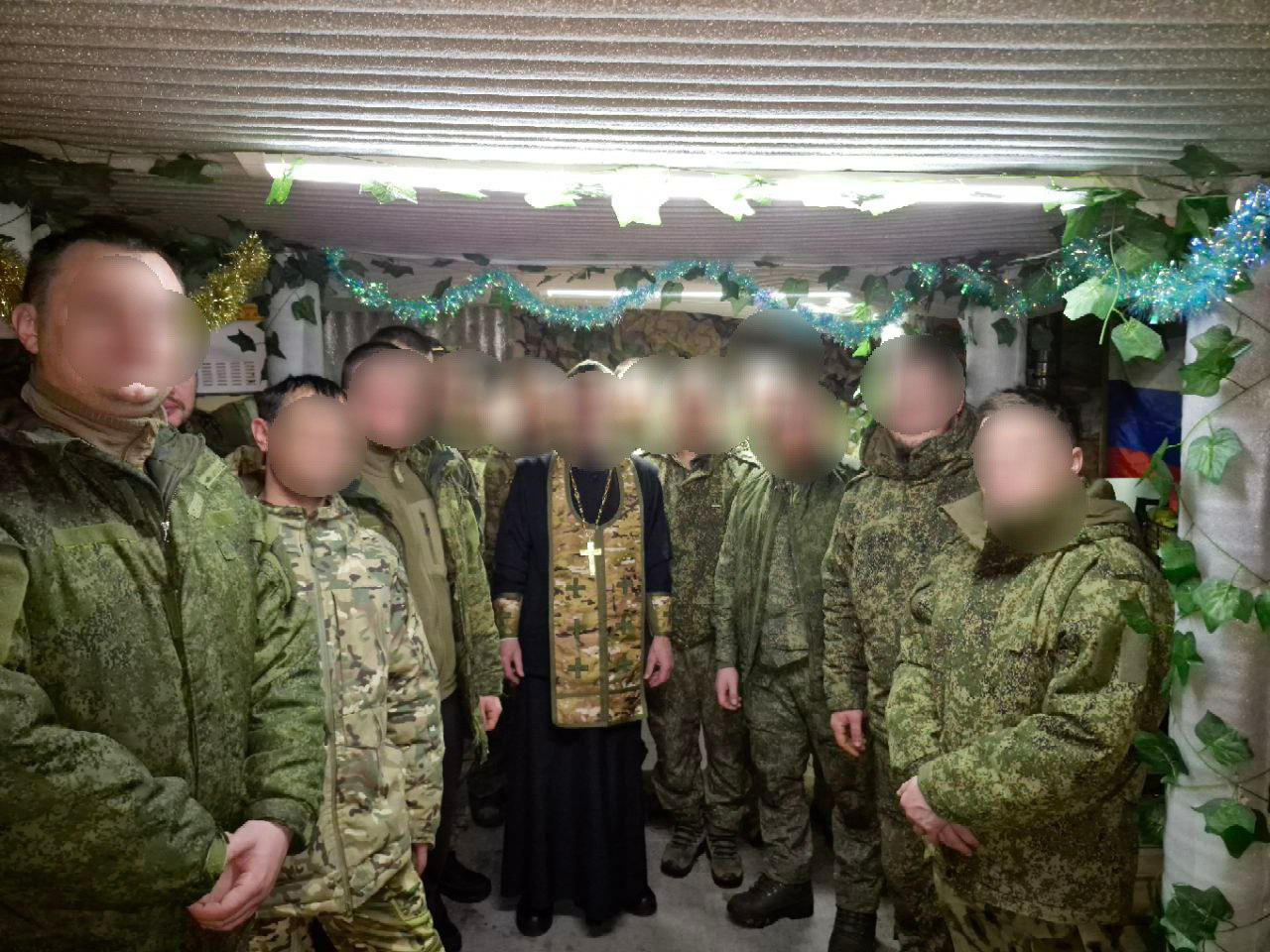 Брянский священник освятил военную технику в приграничье