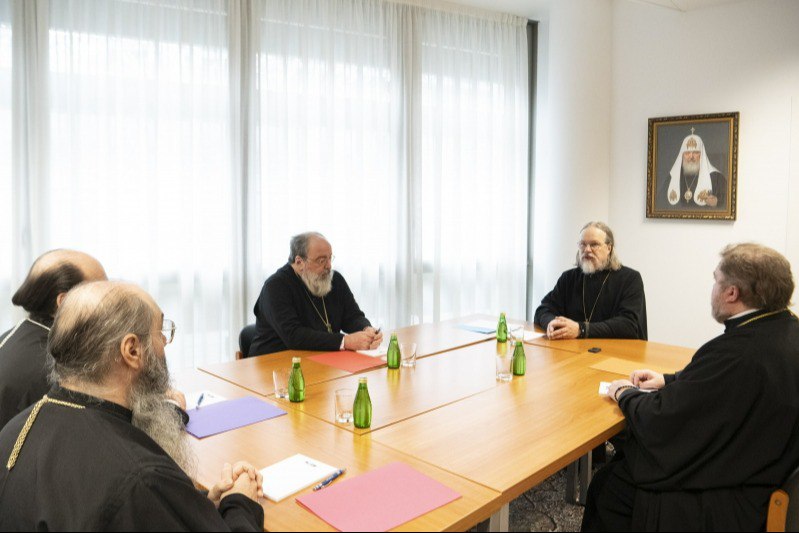 Провоенный митрополит РПЦ провел в Париже заседание Синода Патриаршего экзархата Западной Европы