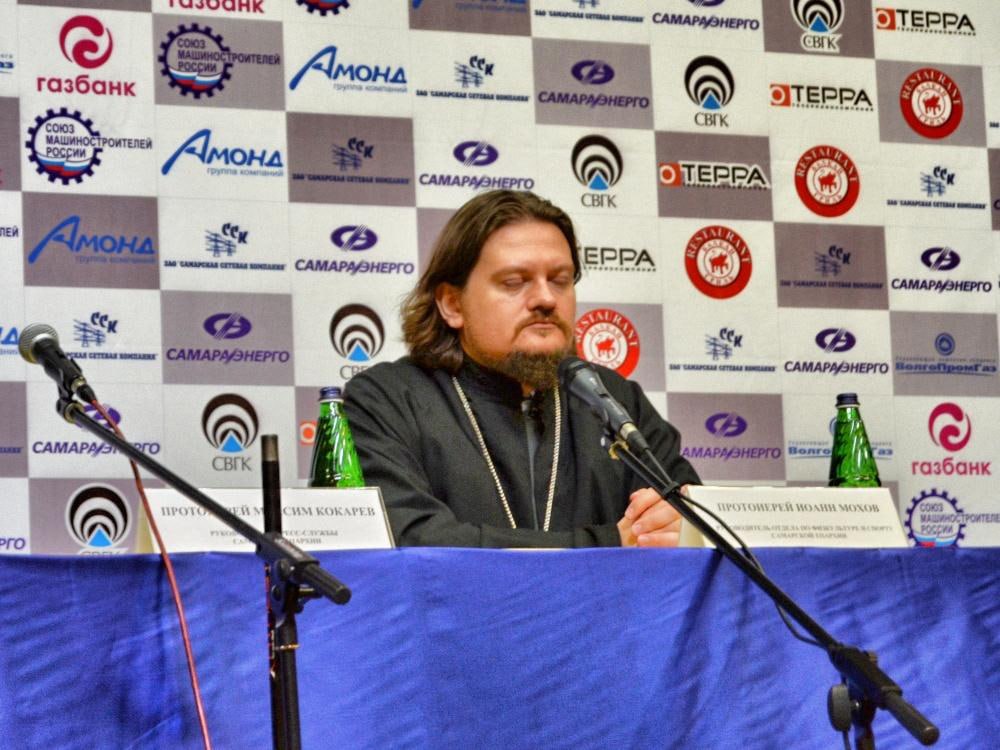 В Самаре священник РПЦ выступил против Роскомнадзора, мешающему, по его мнению, воевать