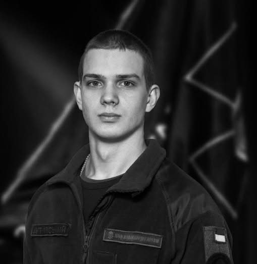 Защищая Украину, погиб сын протоиерея Житомирской епархии УПЦ