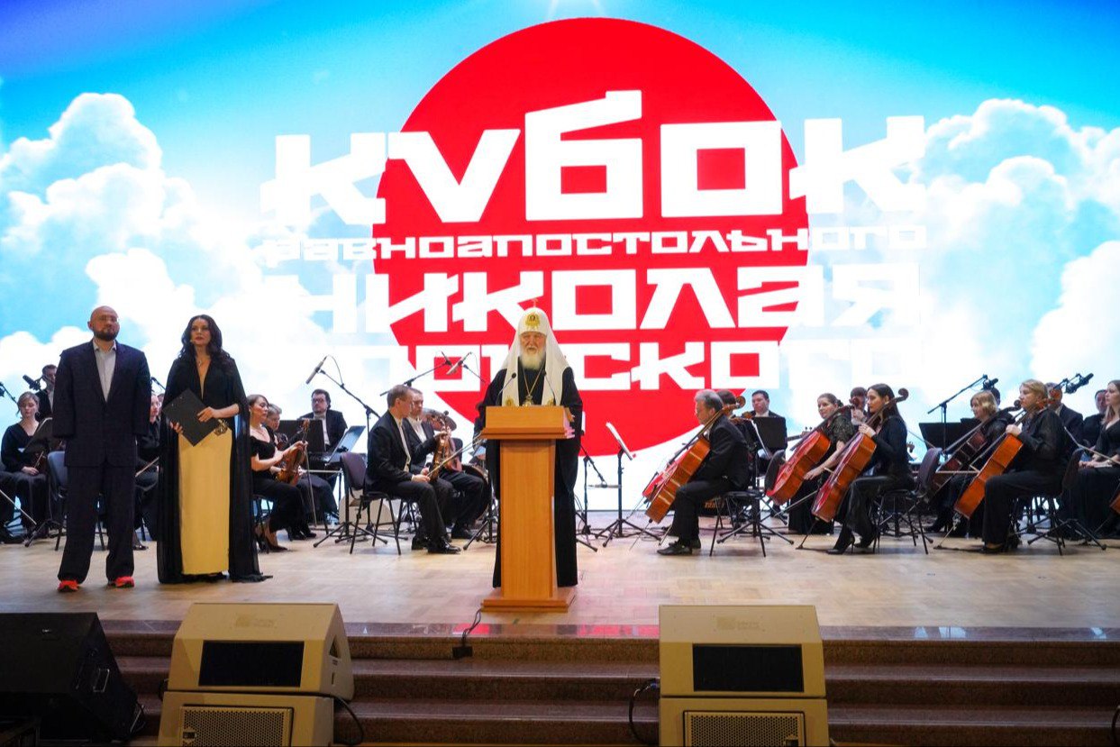 Патриарх Кирилл поставил оккупантов в пример детям