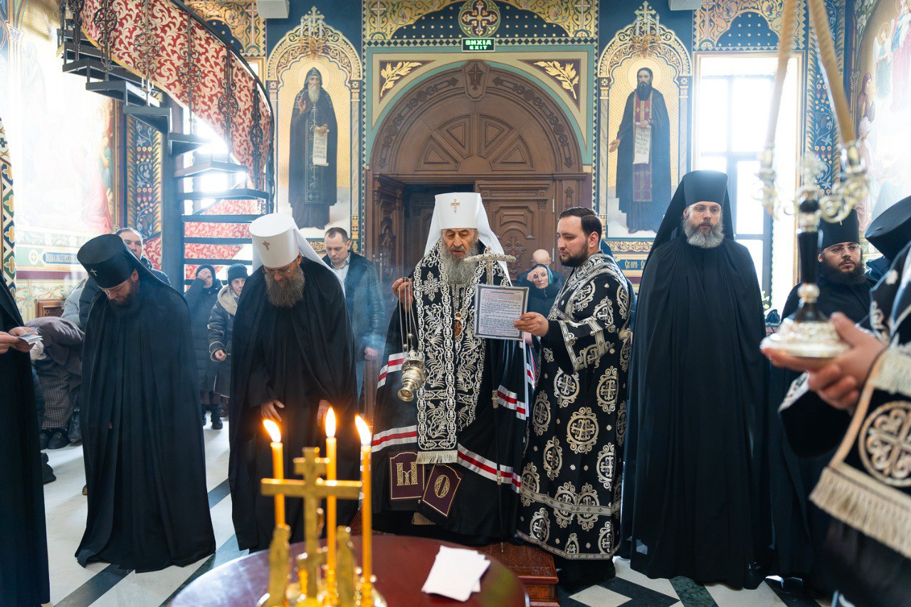 Предстоятель УПЦ молился за жертв войны и защитников Украины