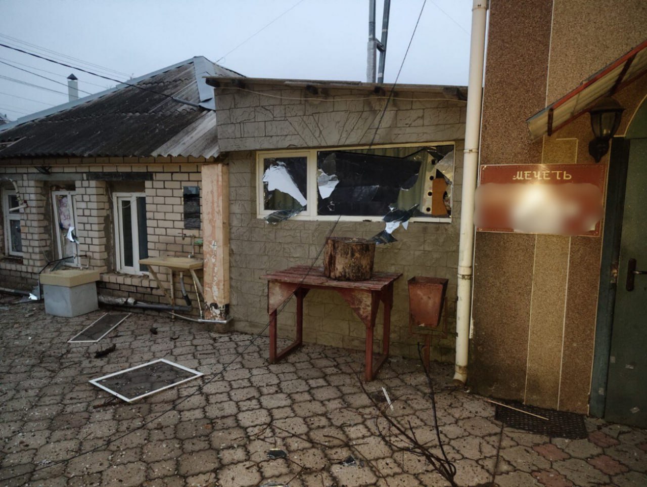 Во время обстрела Херсона российскими войсками пострадала мечеть