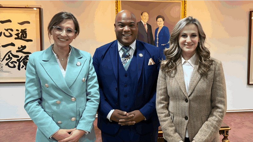 Духовник Трампа и «АллатРа»: история одного сближения