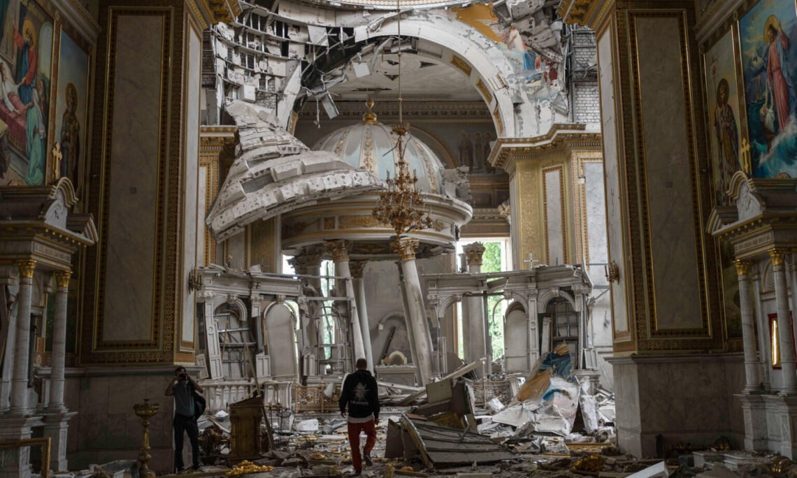 Россия отказывается от пасхального перемирия, но обвиняет в этом Украину