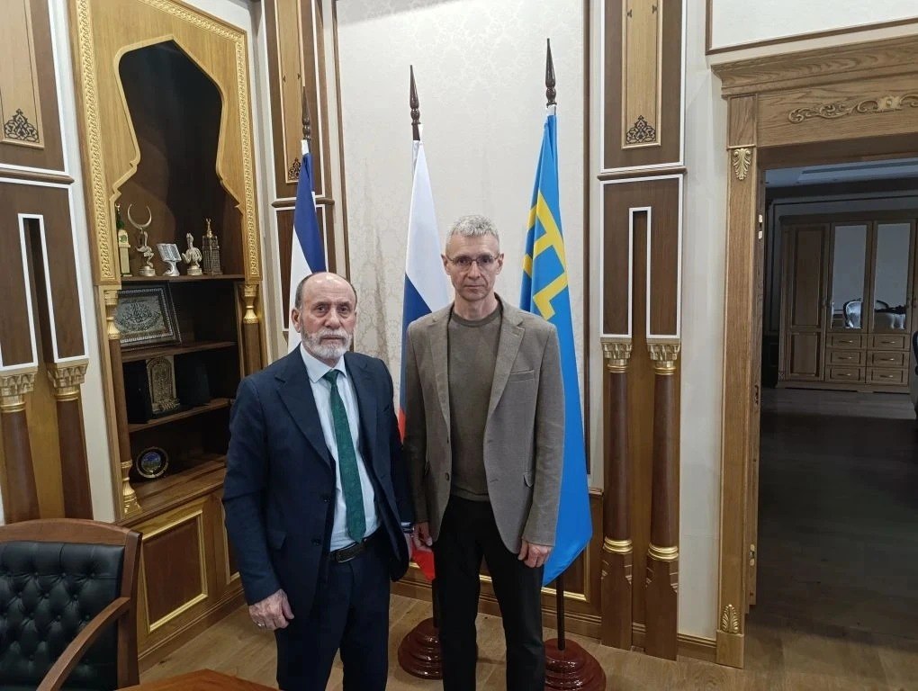 Оккупационный муфтий Крыма и главный кришнаит России обсудили поддержку оккупантов
