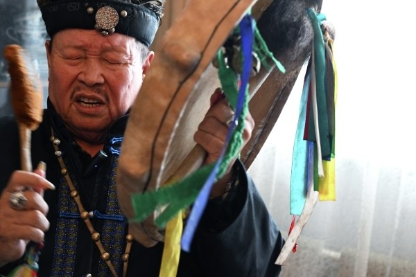 Суд признал нелегитимным верховного шамана России, который поддерживает «СВО»