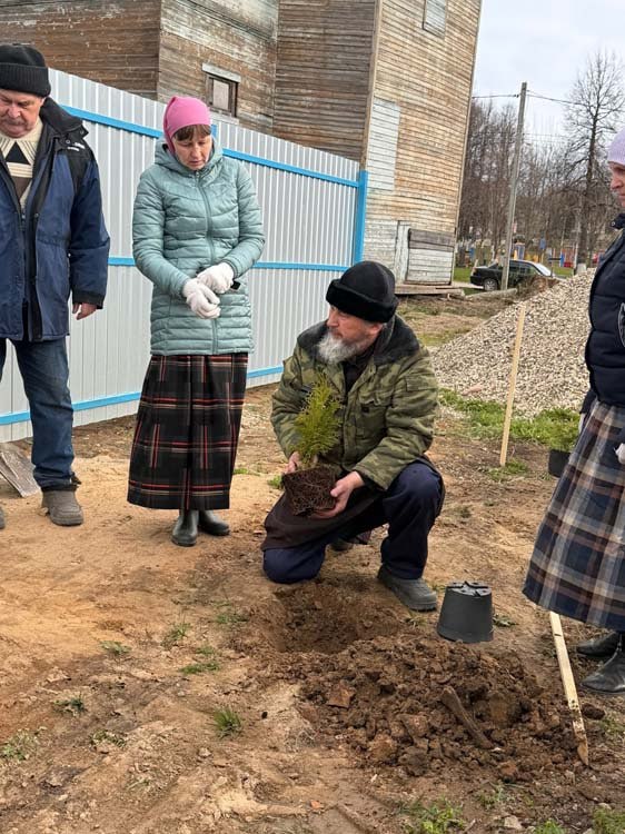 В Тверской области приход РПЦ решил почтить память погибших оккупантов аллеей в их честь