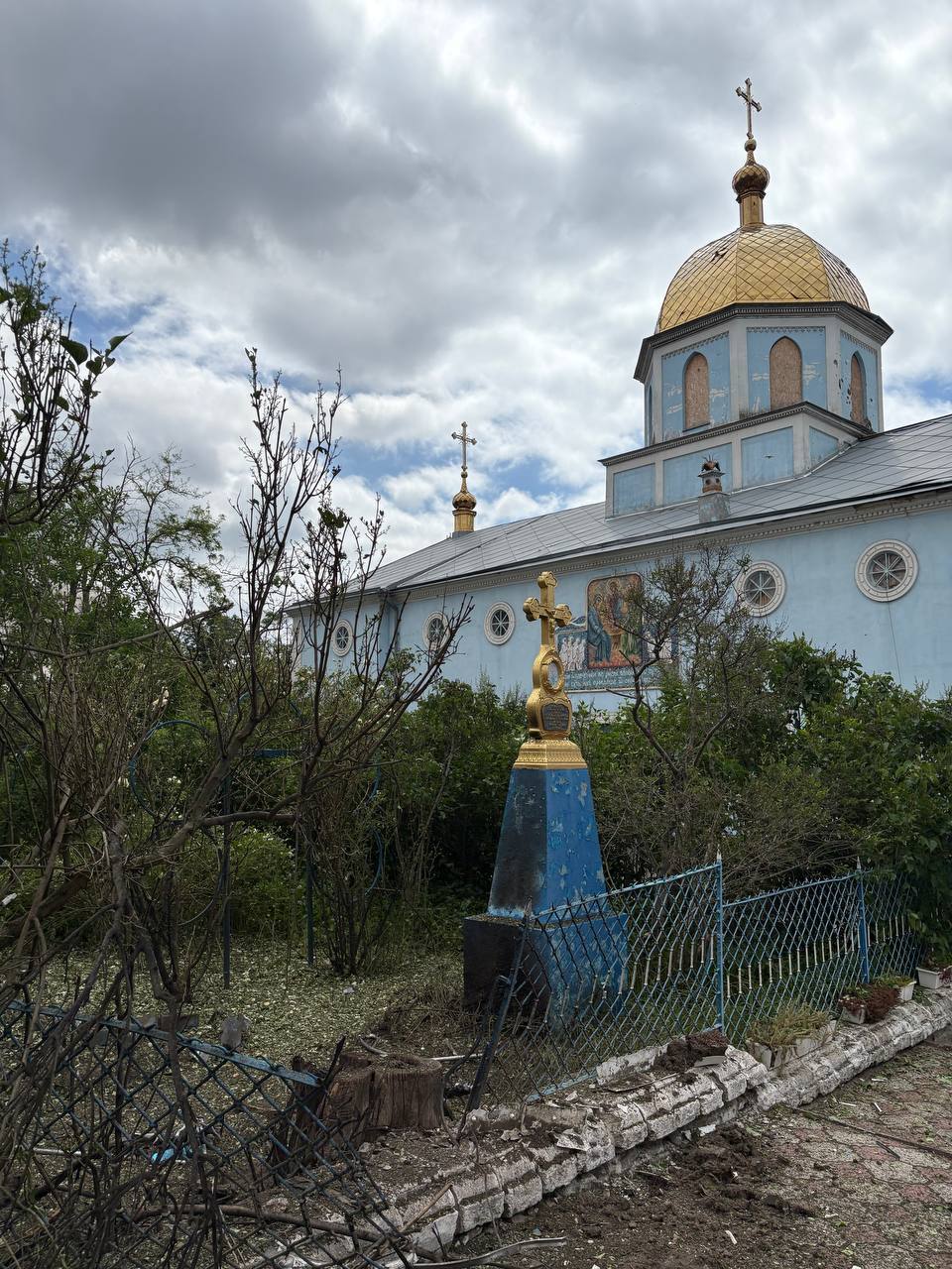В Херсоне после российского обстрела снова поврежден храм УПЦ