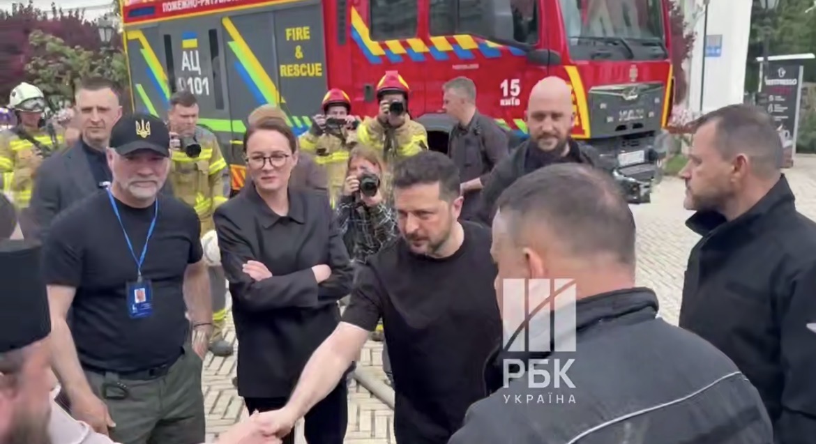 Президент Украины прибыл в поврежденную Киево-Печерскую лавру