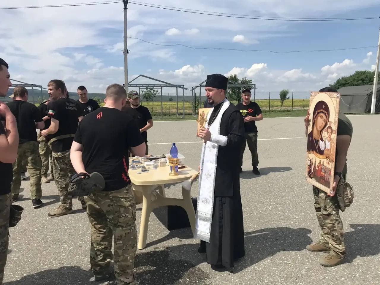 В Грозненской епархии провели молебен для российских военных перед отправкой на войну