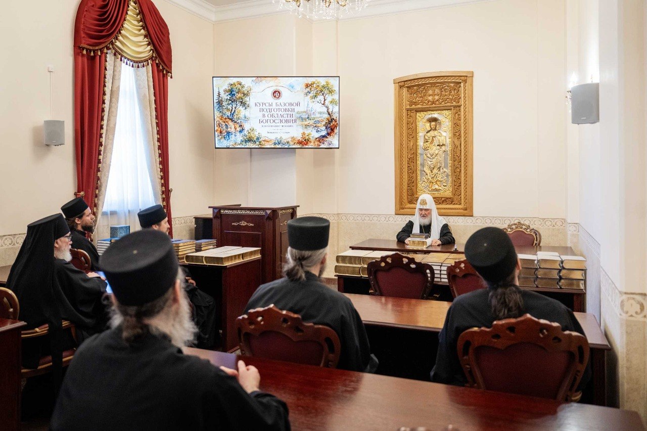 Патриарх Кирилл провел «сеанс разоблачения» собственной гордыни