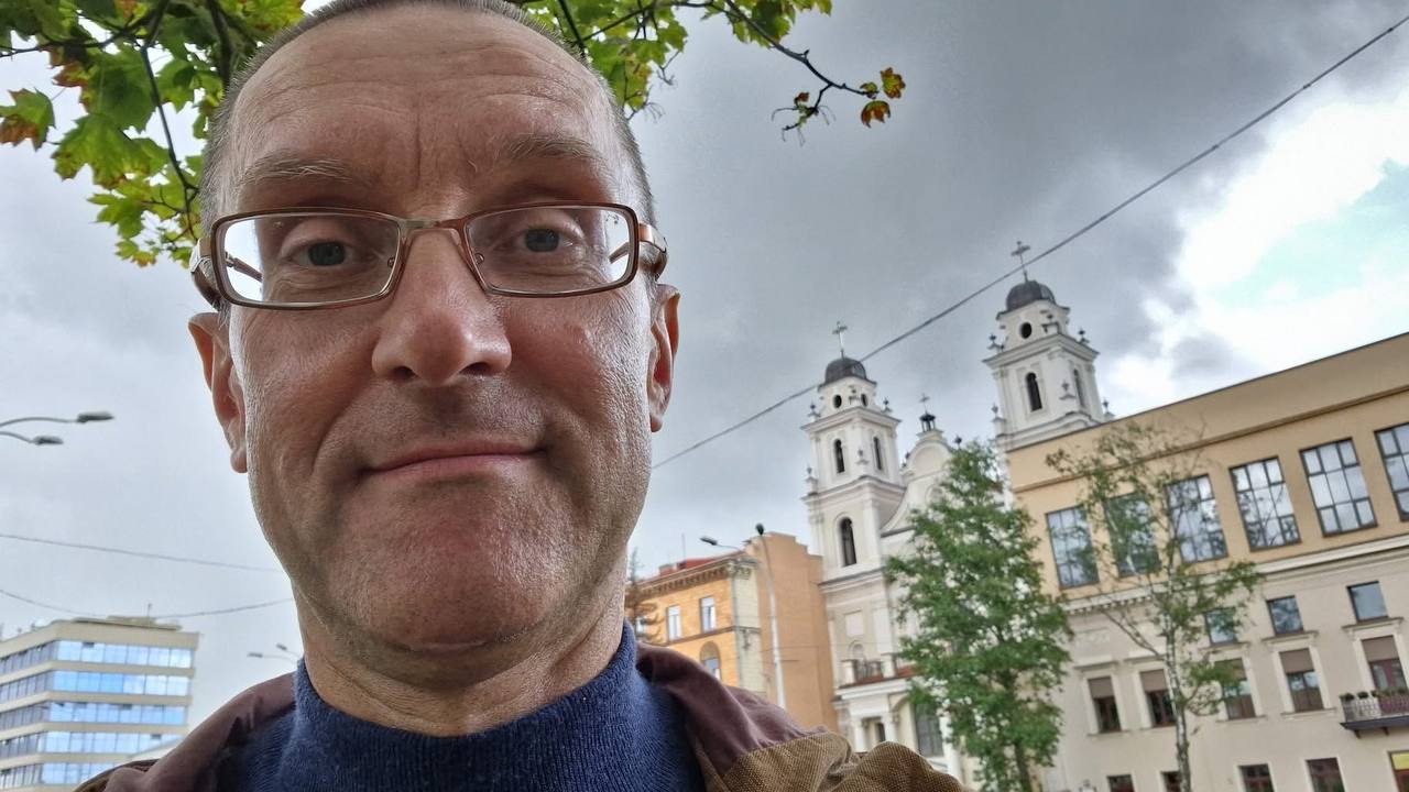 В Беларуси на свободу вышел антивоенный католик и адвокат Александр Данилевич