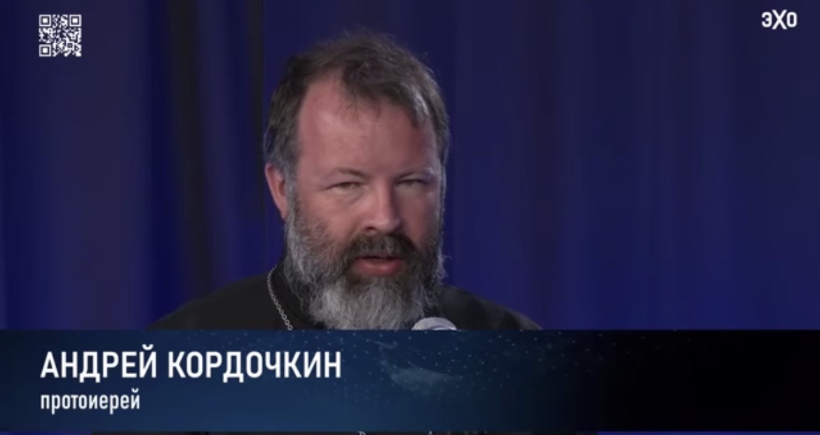 Священник на фронте — пастырь или политрук?