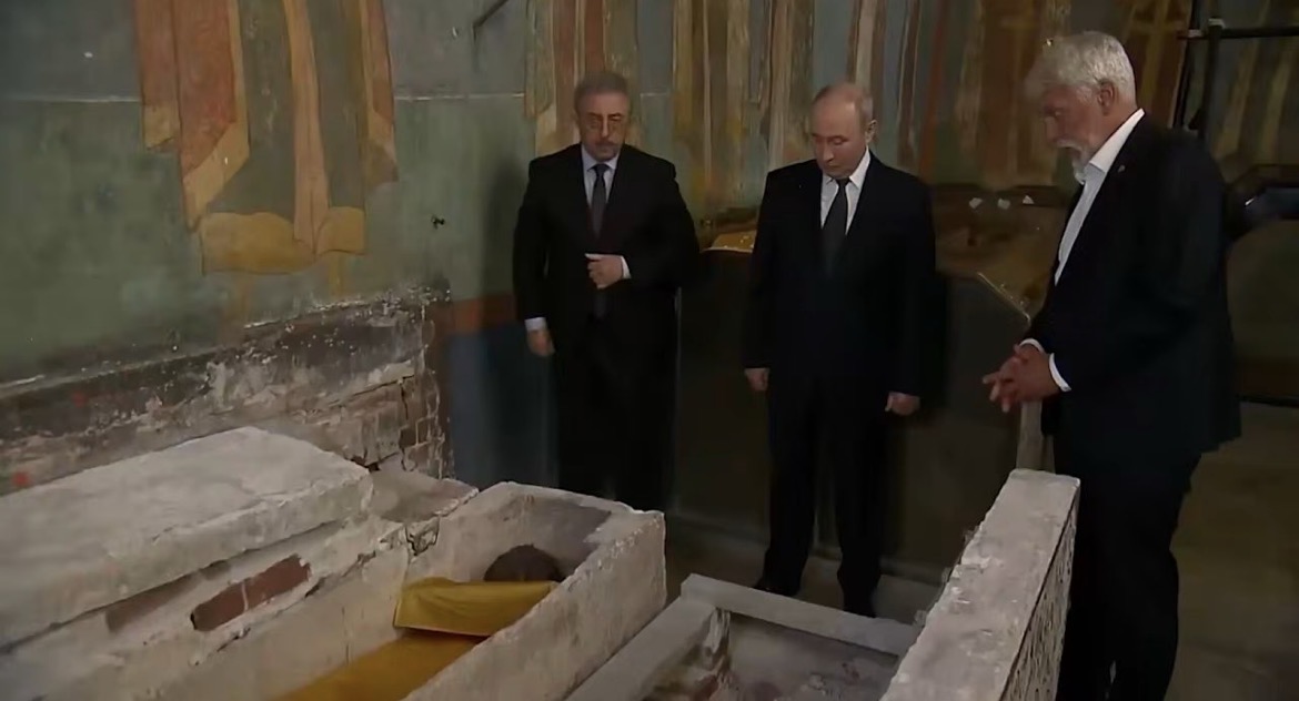 Своевременность «обретения» мощей Димитрия Донского оценил и Путин