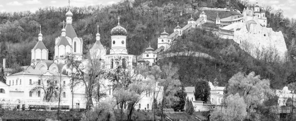 В Святогорской лавре убили монаха, ещё двое человек ранены