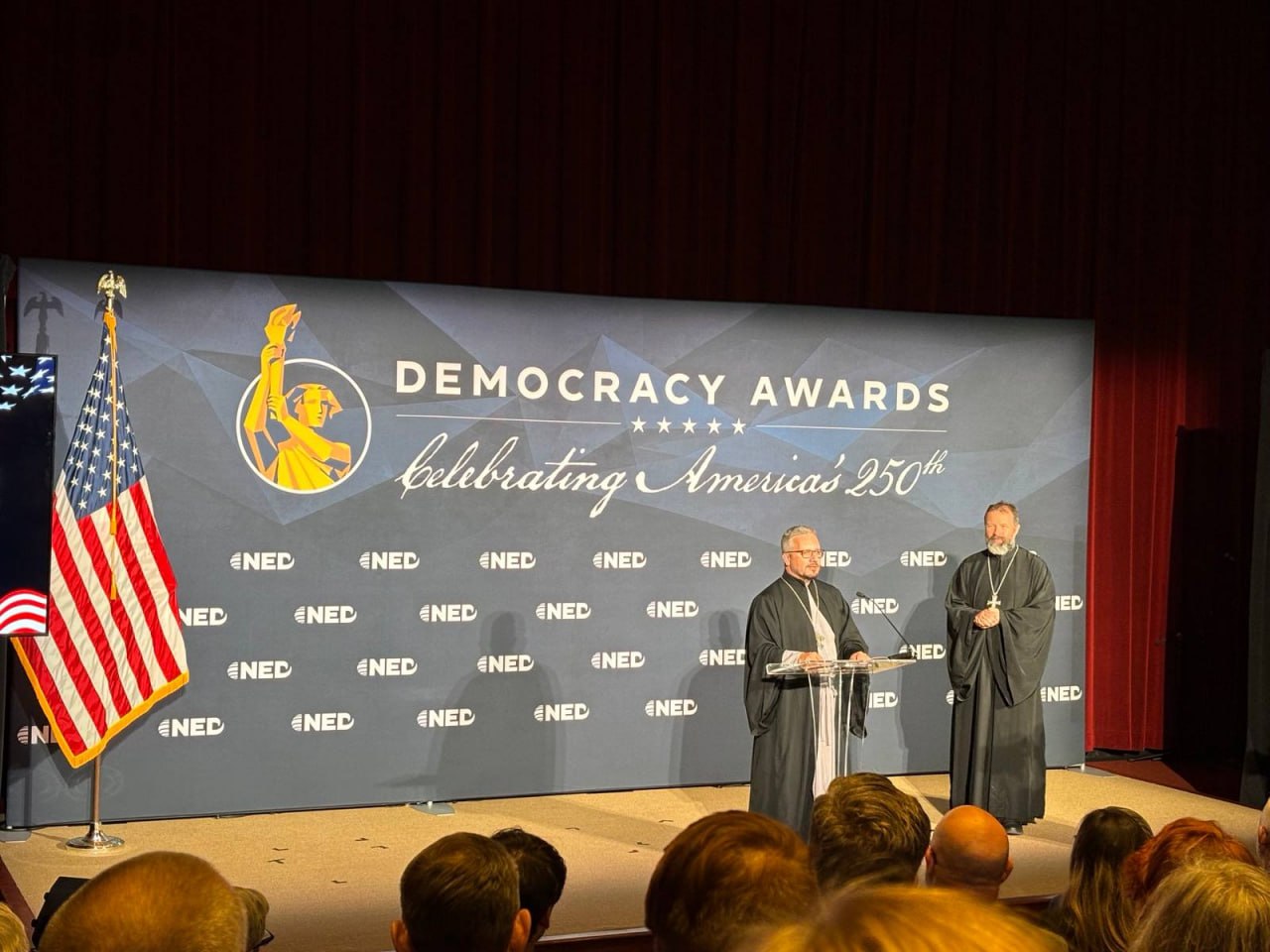 О чем говорил священник Валериан Дунин-Барковский на церемонии Democracy Awards 2026